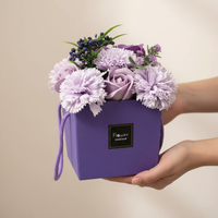 Lawendowe Róże i Goździki – Mydlany Bukiet Kwiatowy | Prezent na Urodziny, Dzień Mamy | Kwiaty do Kąpieli